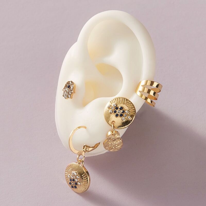 

4pcs Rhinestone Engraved Hollow Out Earrings, Gold