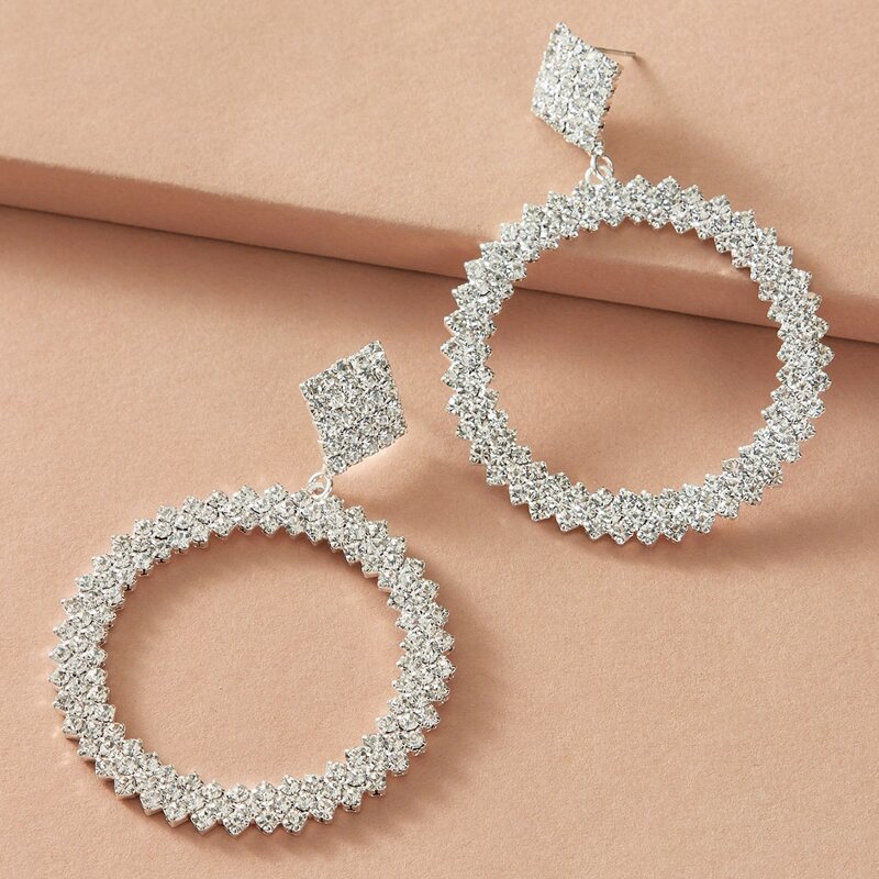 

1pair Rhinestone Engraved Round Drop Earrings, White