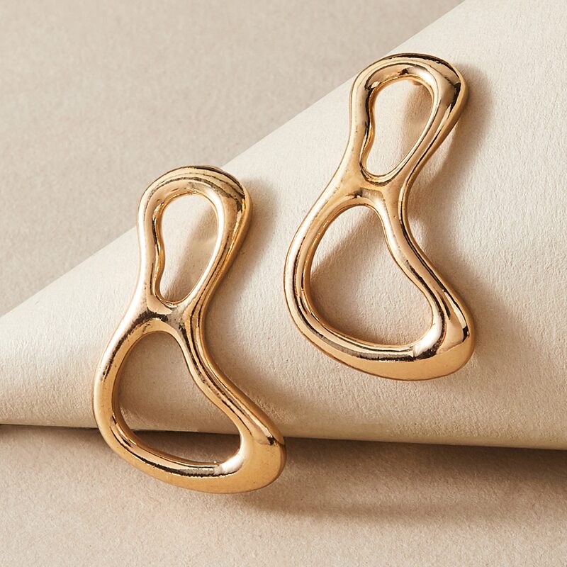 

1pair Hollow Out Structured Stud Earrings, Gold