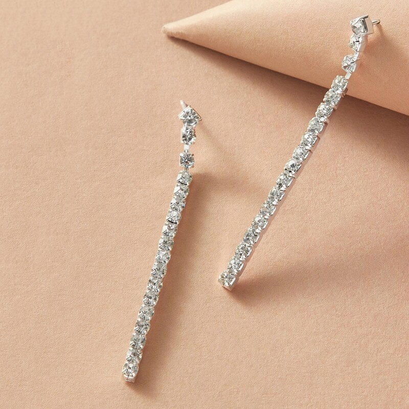 

1pair Rhinestone Decor Long Strip Drop Earrings, White