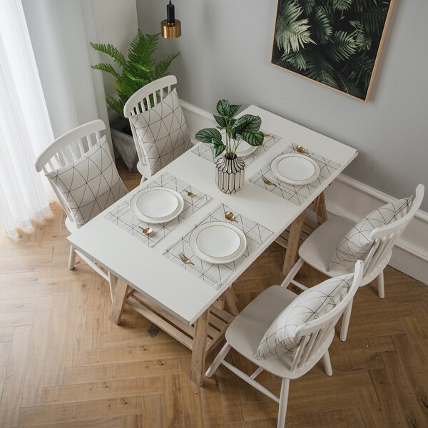 

Geometric Print Line Placemat