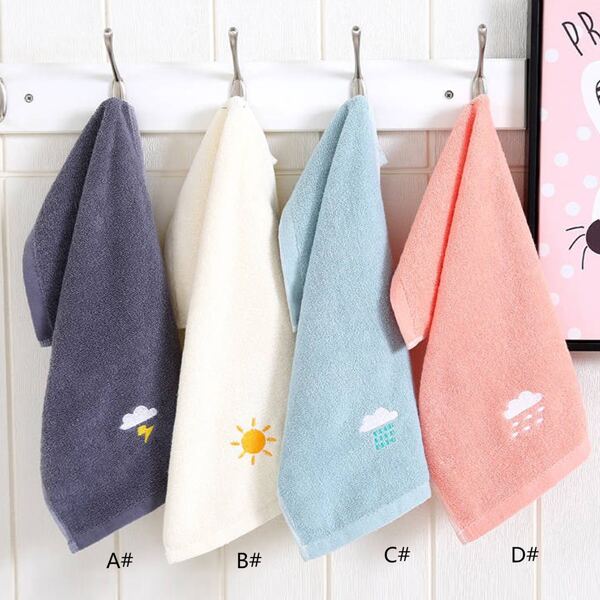 

1pc Weather Pattern Square Towel, Multicolor