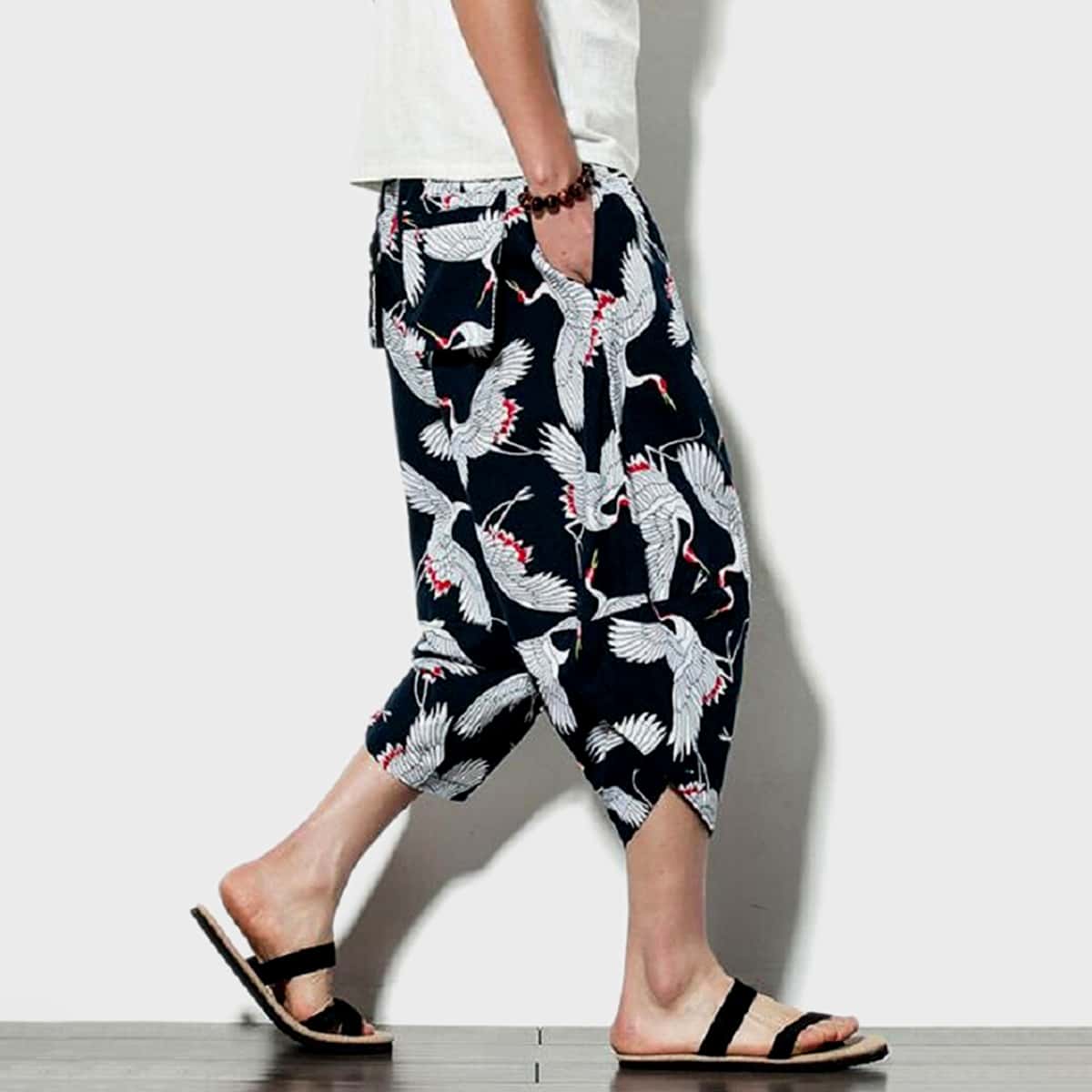 

Guys Allover Crane Capris Carrot Pants, Black and white