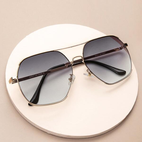 

Metal Frame Large Aviator Style Sunglasses, Grey