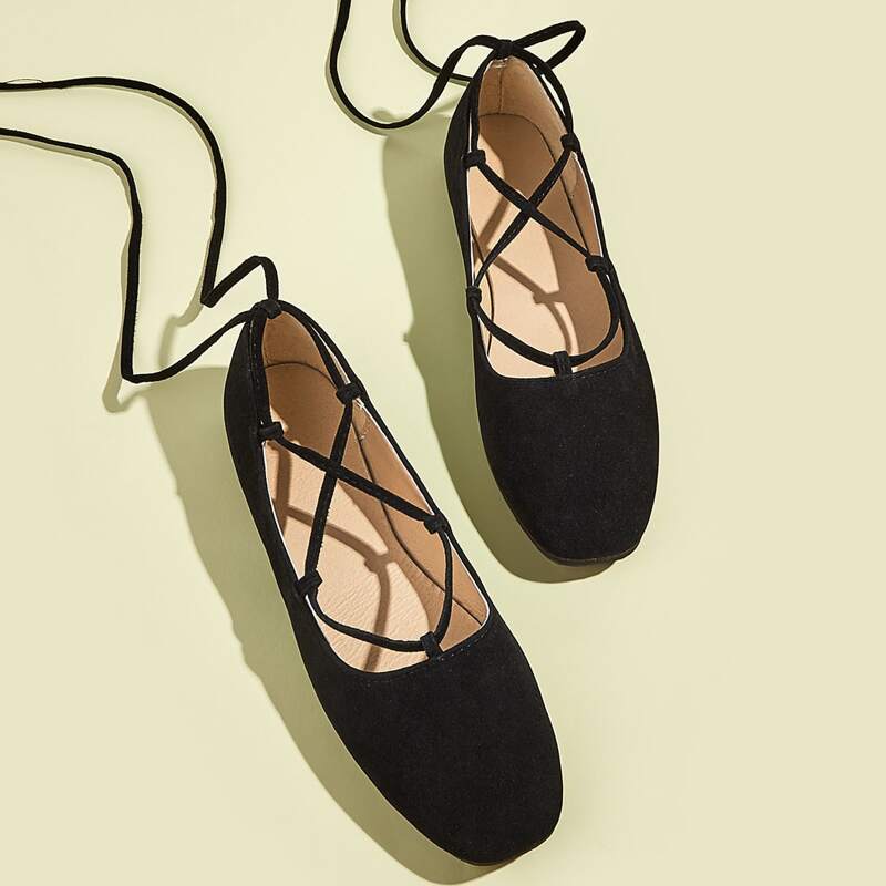 

Crisscross Tie Leg Ballet Flats, Black