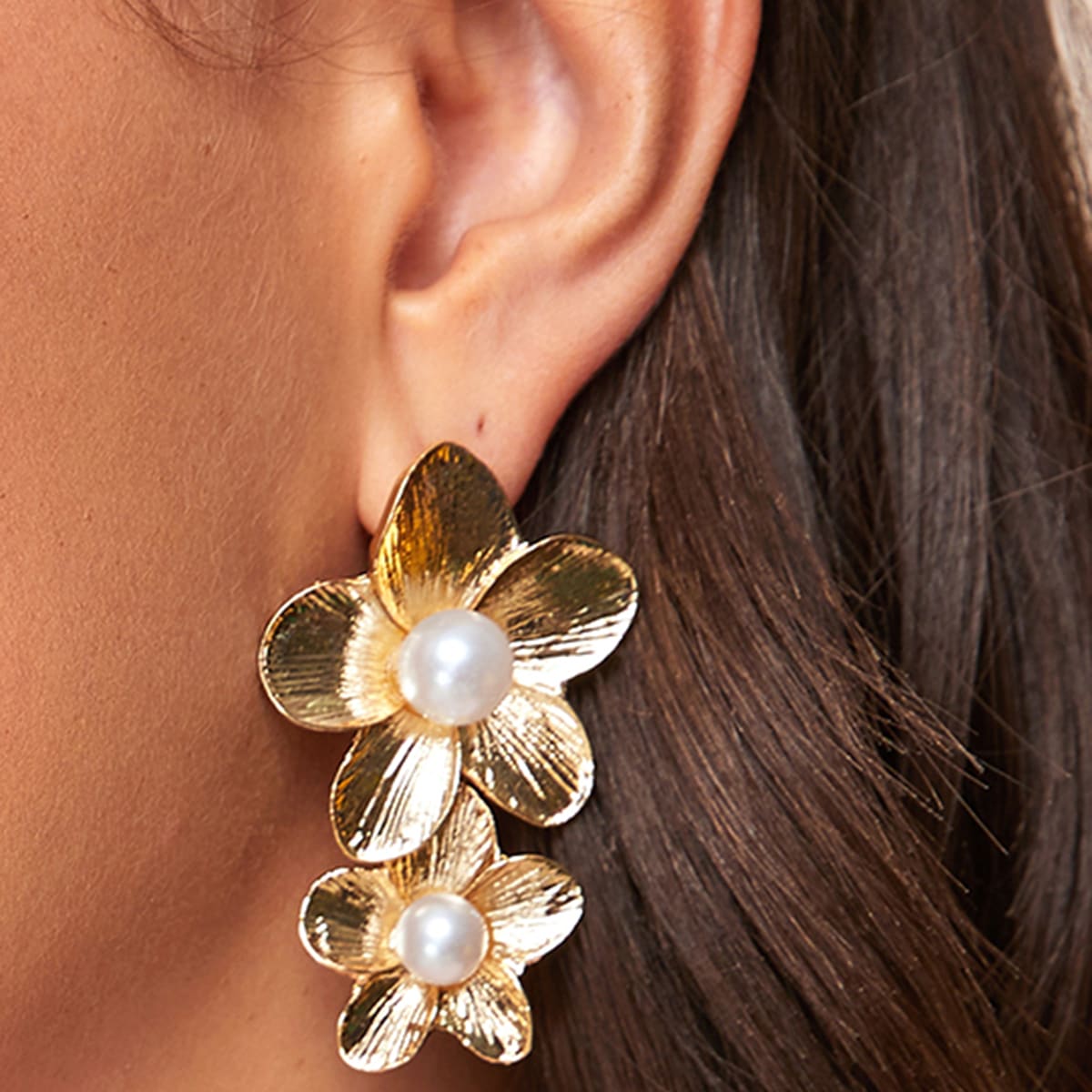 

1pair Faux Pearl & Floral Decor Drop Earrings, Gold