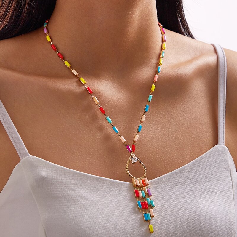 

1pc Colorful Rhinestone Engraved Tassel Charm Necklace, Multicolor