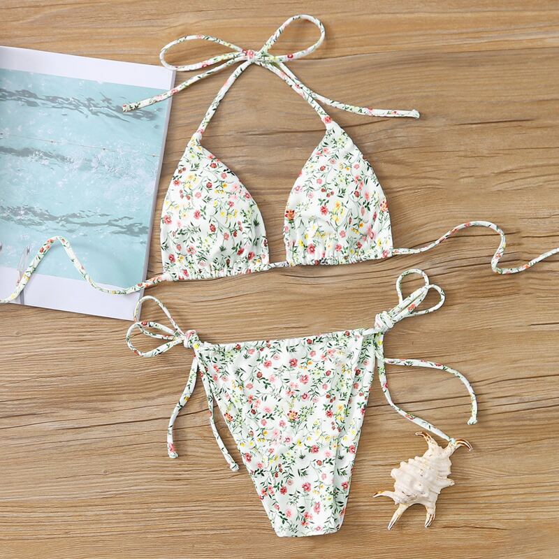 

Ditsy Floral Triangle Tie Side Bikini Swimsuit, Multicolor