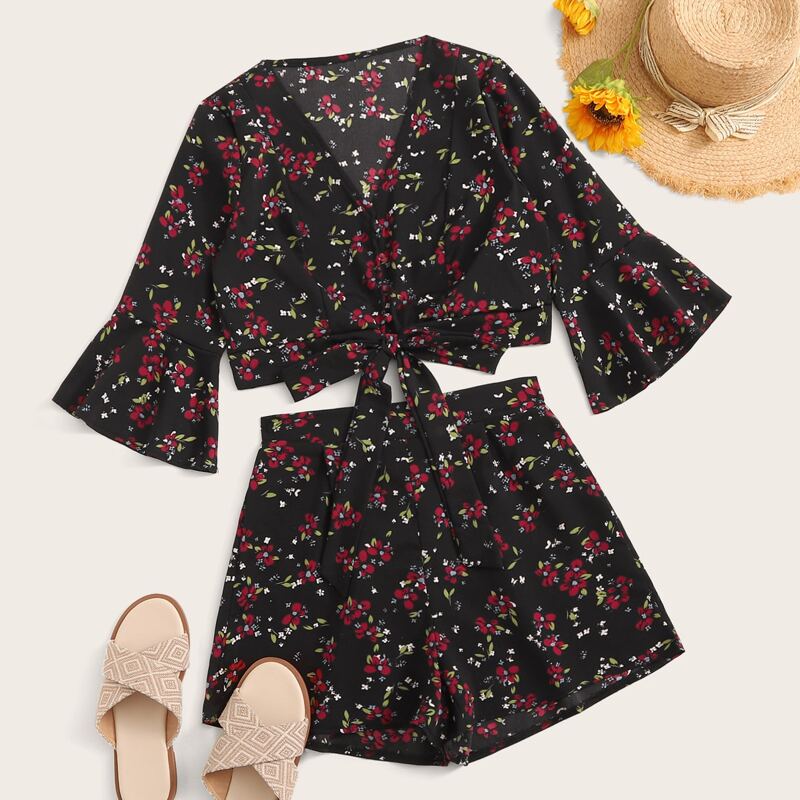 

Floral Tie Front Top & Shorts, Black