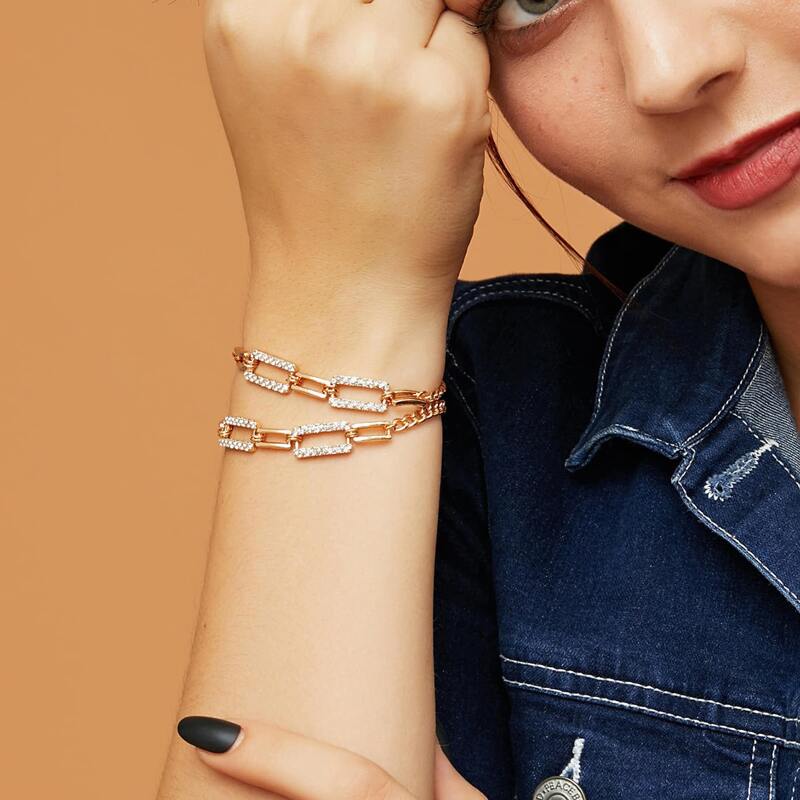

1pc Rhinestone Engraved Geometric Decor Bracelet, Gold