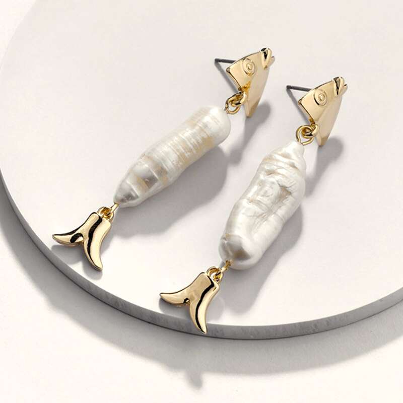 

1pair Pearl Decor Fish Design Drop Earrings, Multicolor