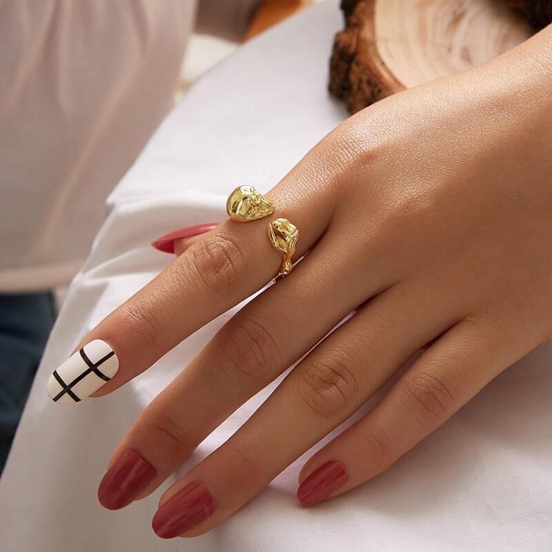 

Skull Design Cuff Ring, Gold