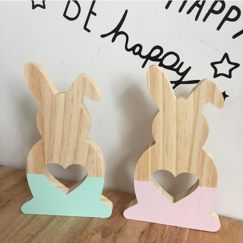 

1pc Hollow Rabbit Wooden Decorative Object