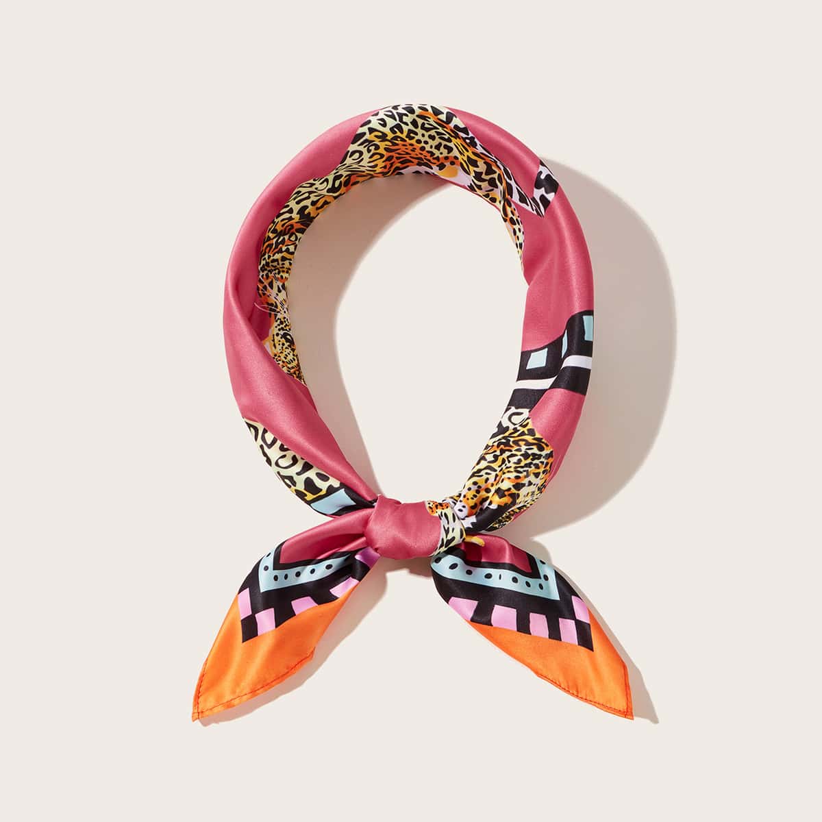 

Leopard Pattern Bandana, Multicolor