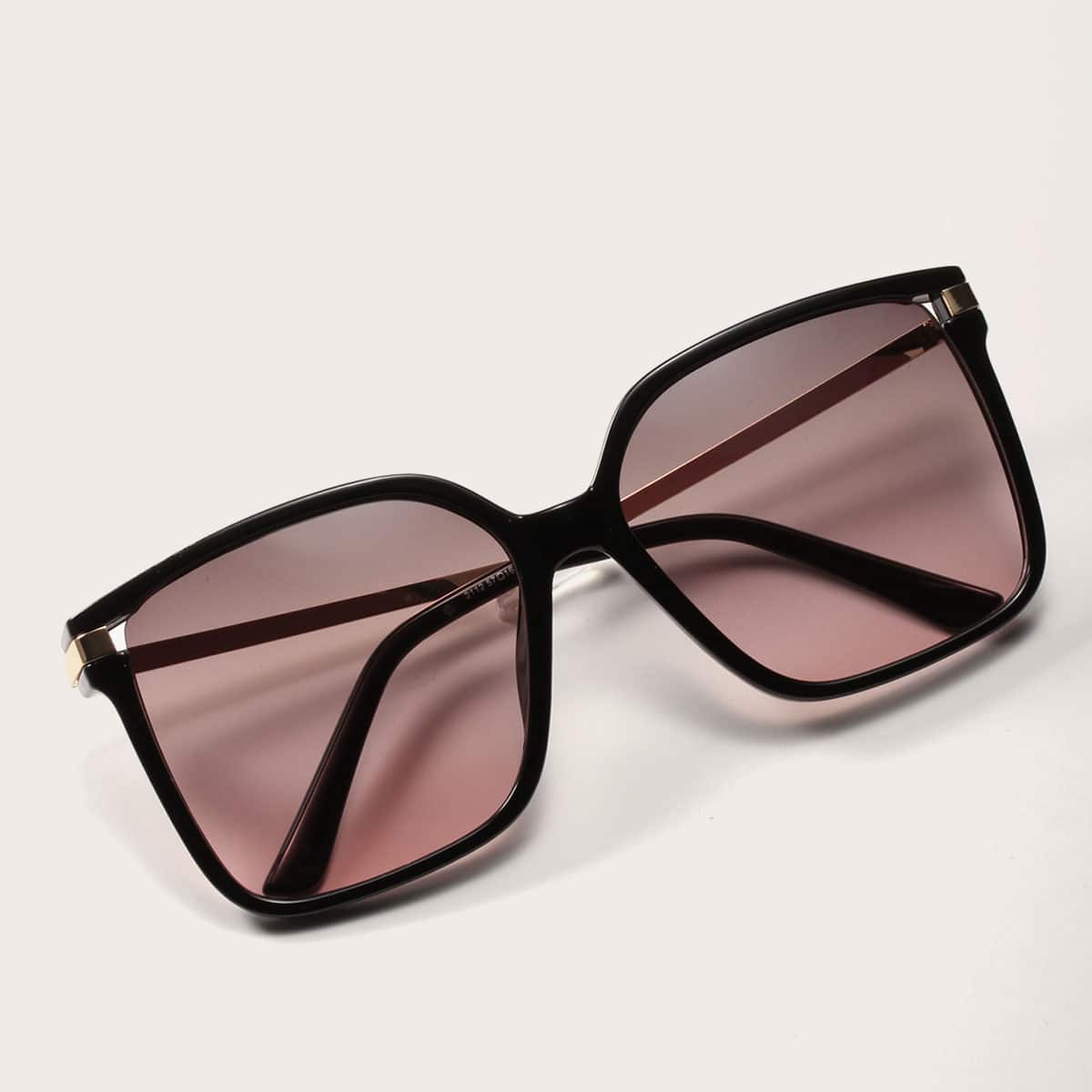 

Square Frame Sunglasses With Case, Multicolor
