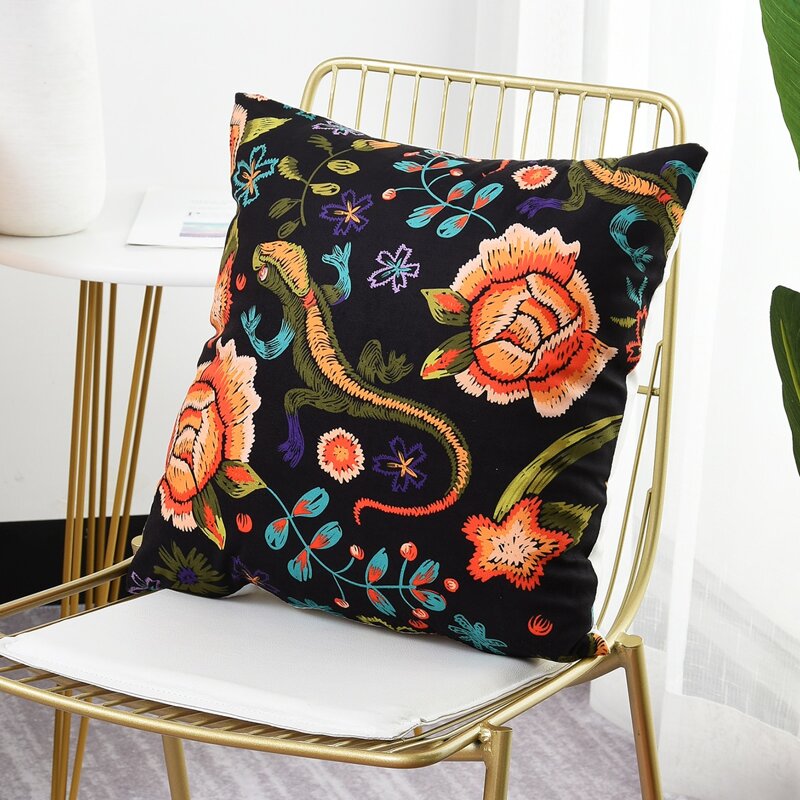

Rose Print Cushion Cover Without Filler, Multicolor