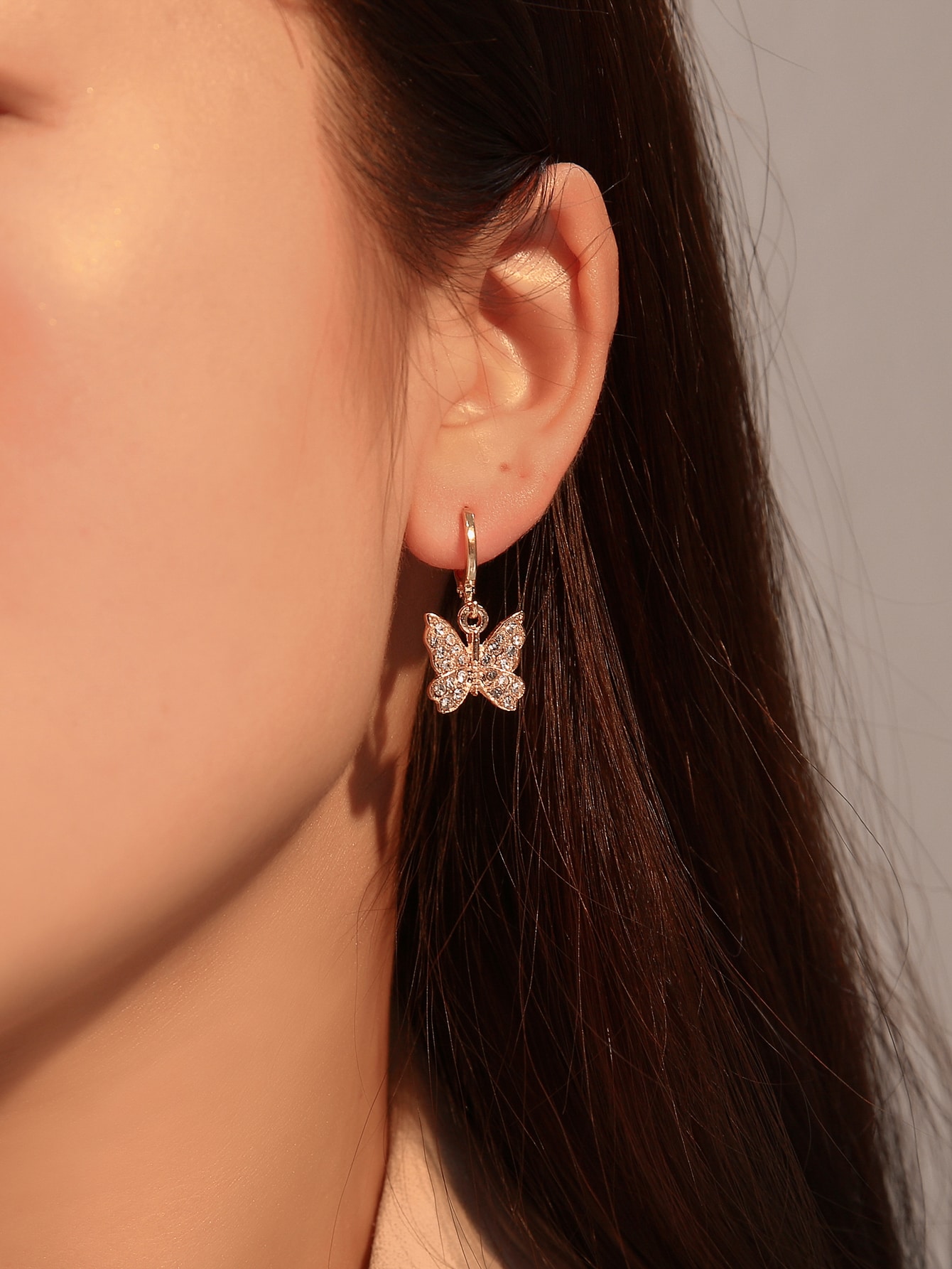 1pair Rhinestone Decor Butterfly Decor Earrings thumbnail