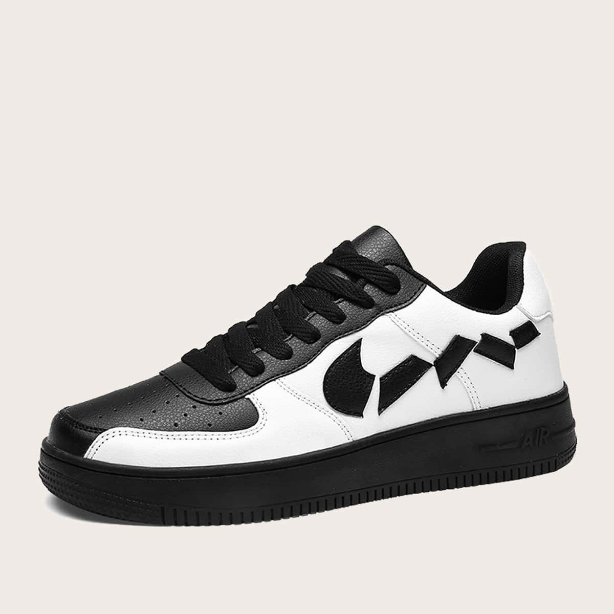 

Guys Lace-up Front Colorblock Sneakers, Black and white