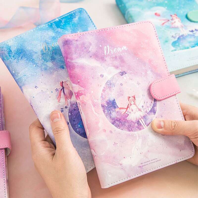 

1pack Girl Print Cover Random Notebook With Magnetic Buckle, Multicolor