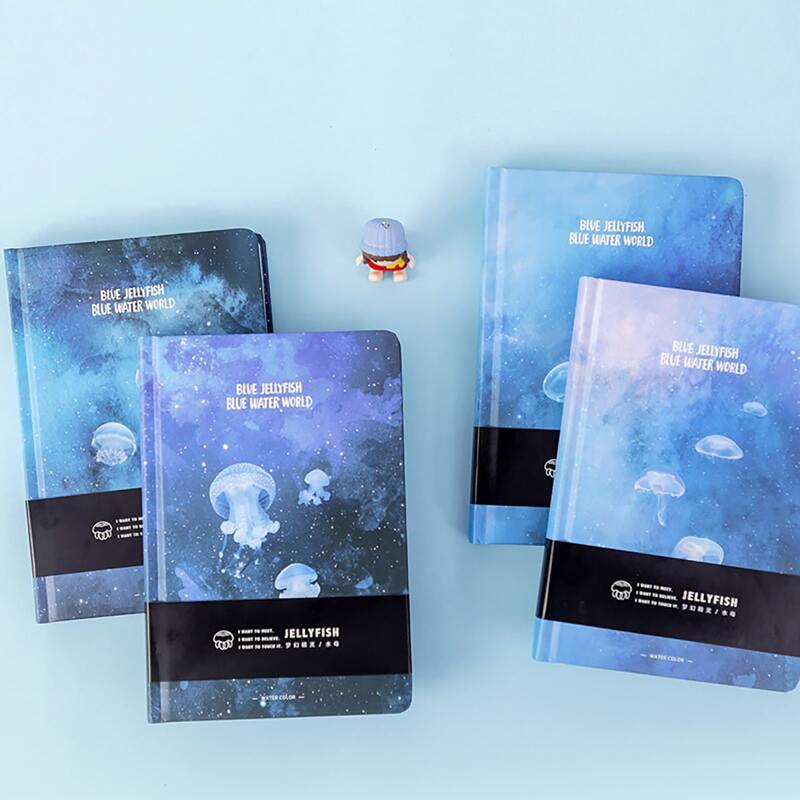 

1pack Jellyfish Print Cover Random Notebook, Blue