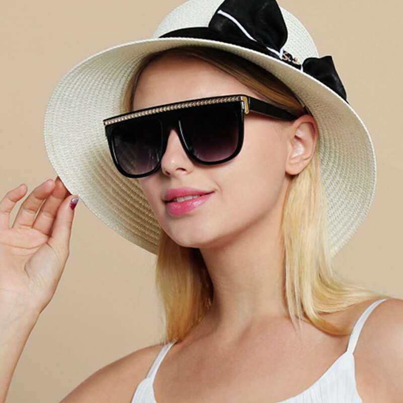 

Chain Design Flat Top Sunglasses, Black