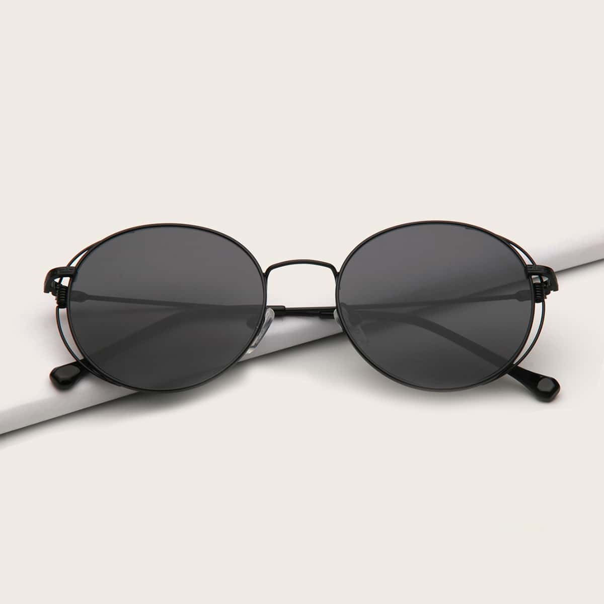 

Round Metal Frame Sunglasses, Black