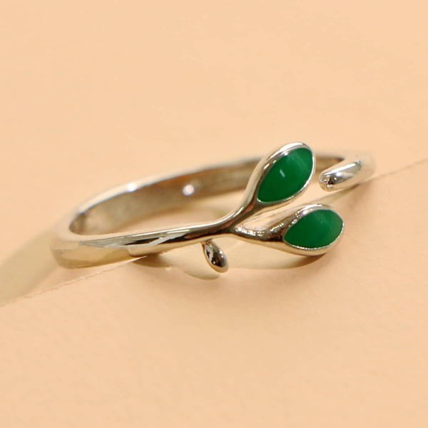 

Leaf Decor Ring, Multicolor