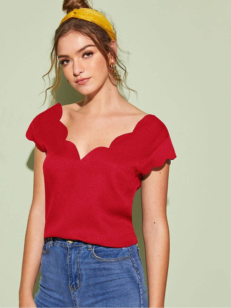 SHEIN Clasi Solid V-neck Scallop Top - Red - View 1