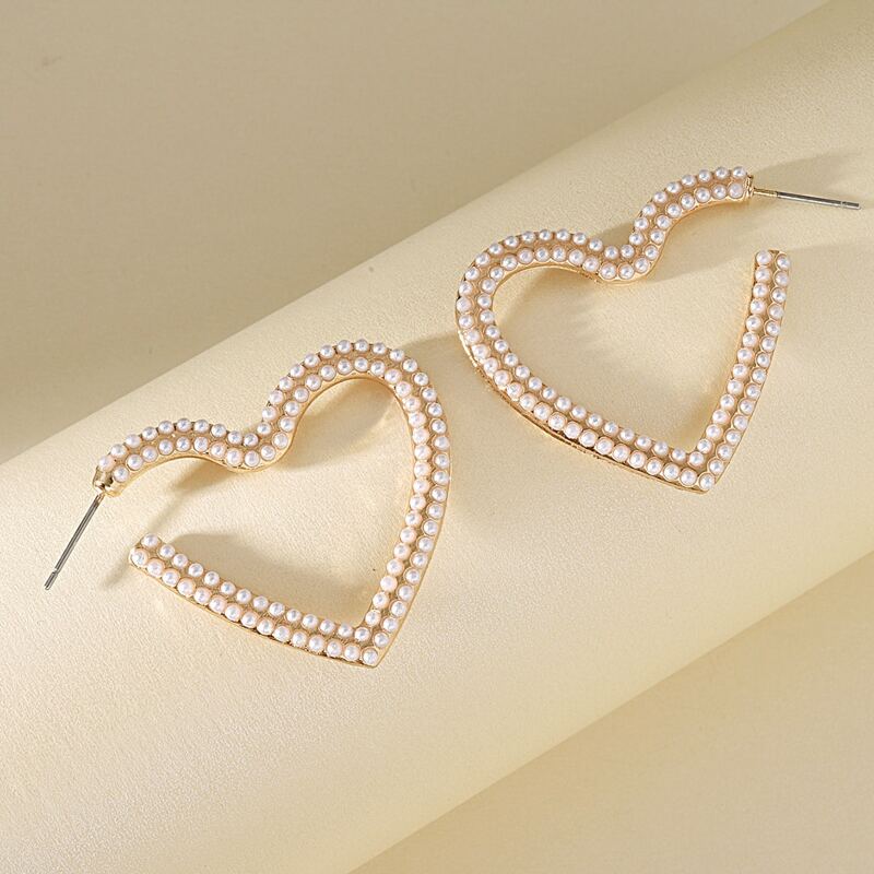 

Faux Pearl Decor Heart Shaped Cuff Hoop Earrings, White
