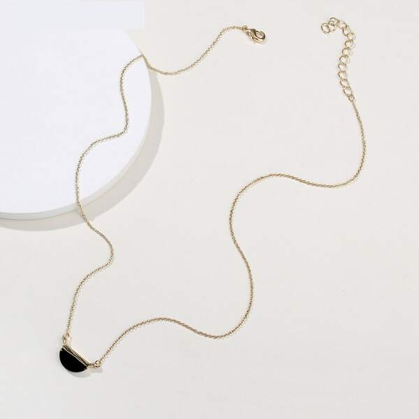 

Semicircle Decor Necklace, Gold