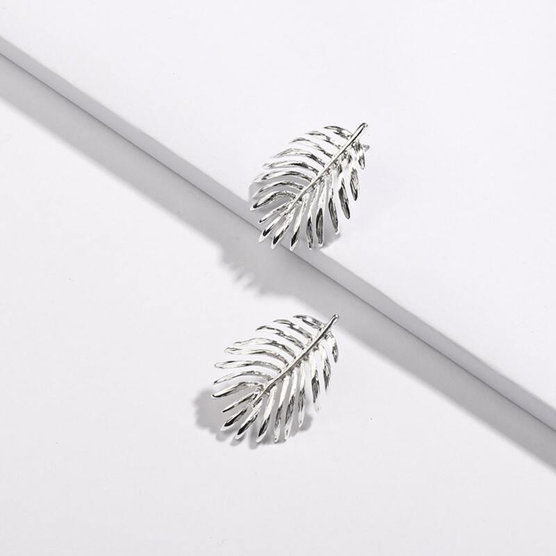 

1pair Leaf Shaped Stud Earrings, Silver