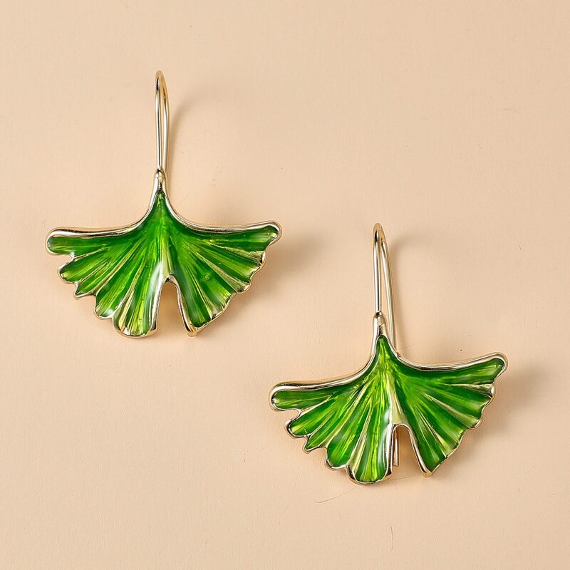 

Leaf Design Drop Earrings, Green