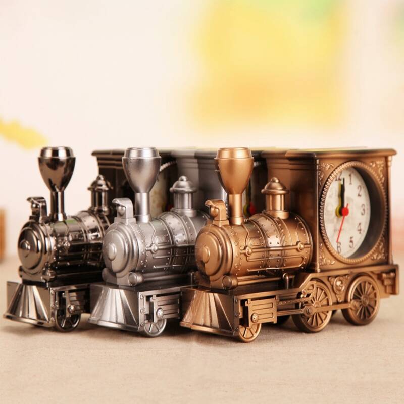 

1pc Train Design Desktop Clock, Multicolor