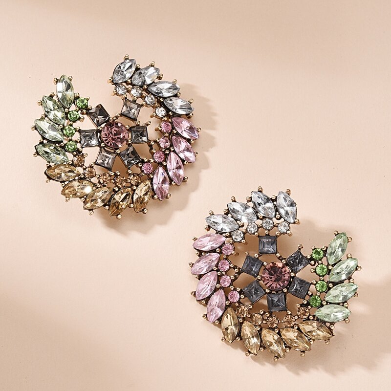 

1pair Colorful Rhinestone Engraved Stud Earrings, Multicolor