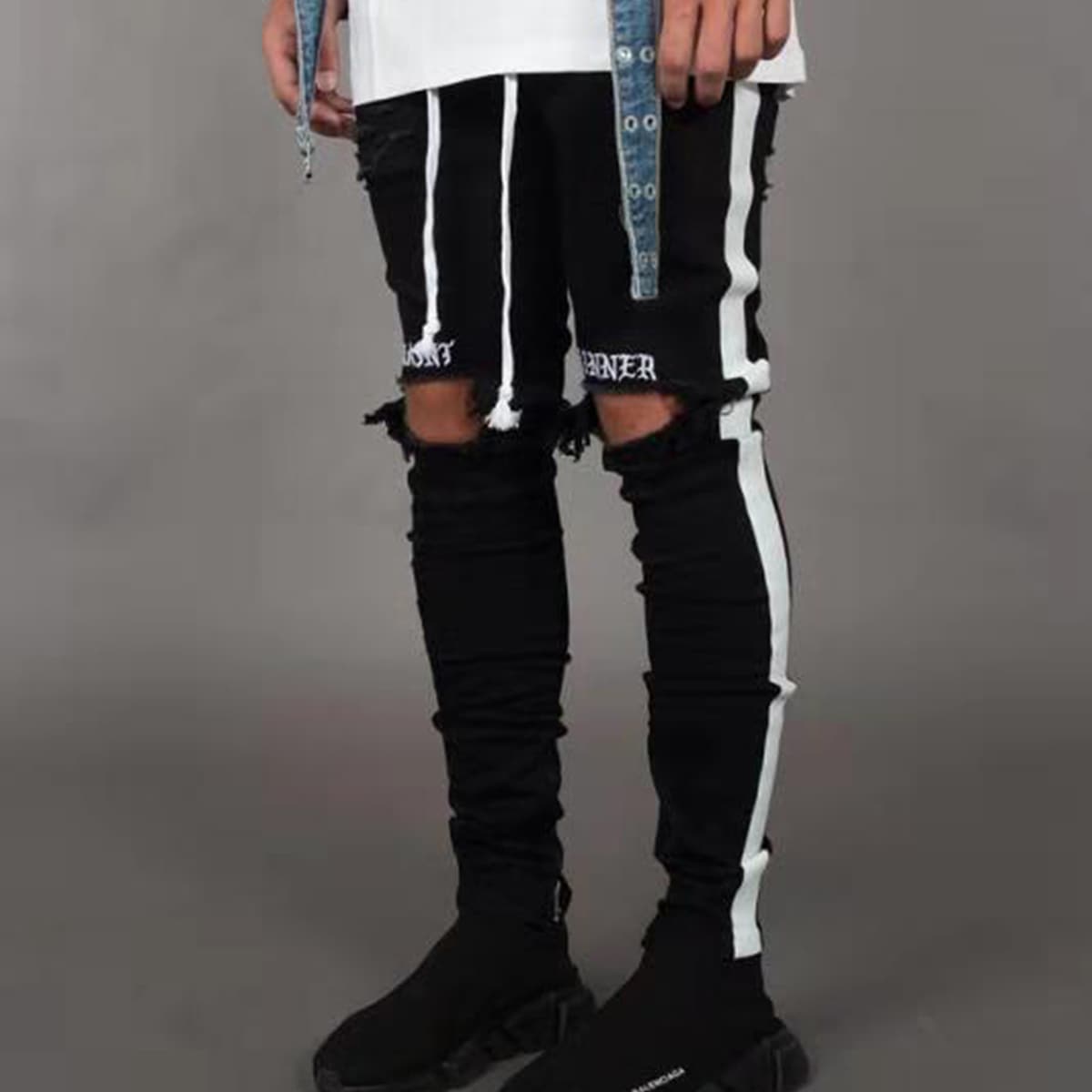 

Guys Tape Side Ripped Skinny Jeans, Black