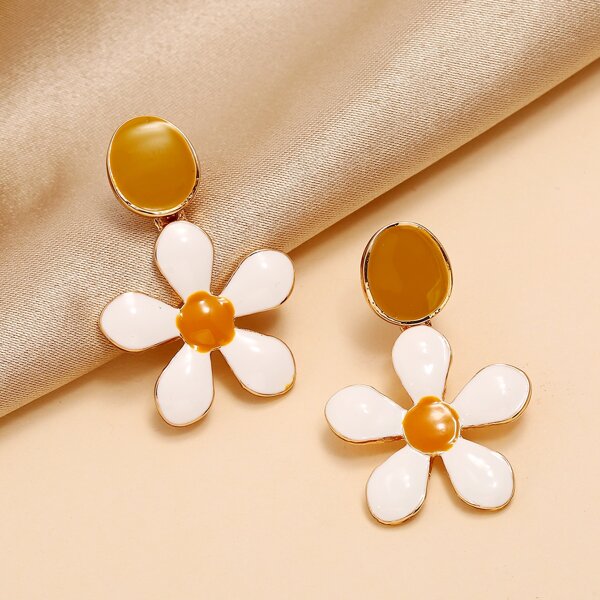 

1pair Flower Shape Stud Earrings, Multicolor