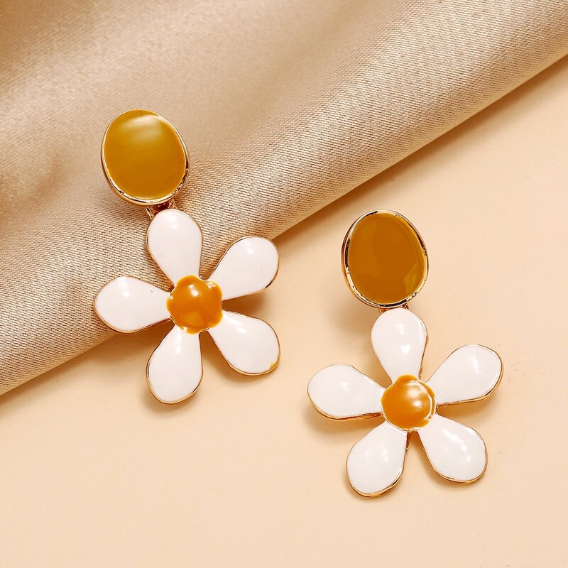 

1pair Flower Shape Stud Earrings, Multicolor