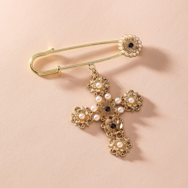 

Cross Charm Brooch, Gold