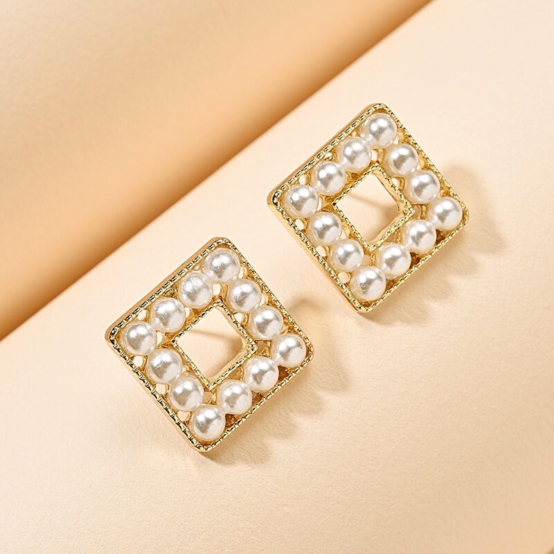 

1pair Square Faux Pearl Earrings, White