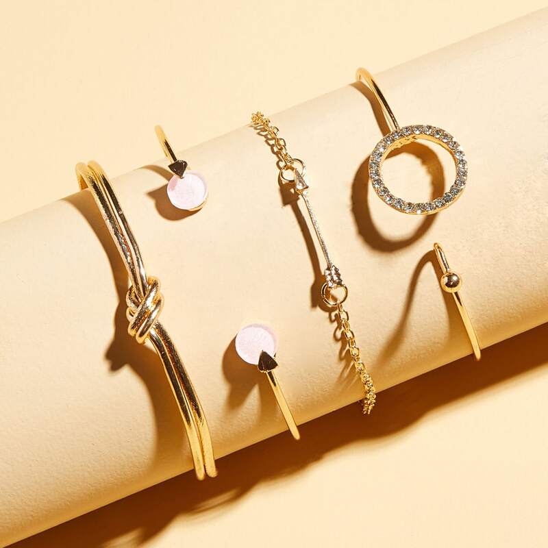

Rhinestone Engraved Bracelet, Gold