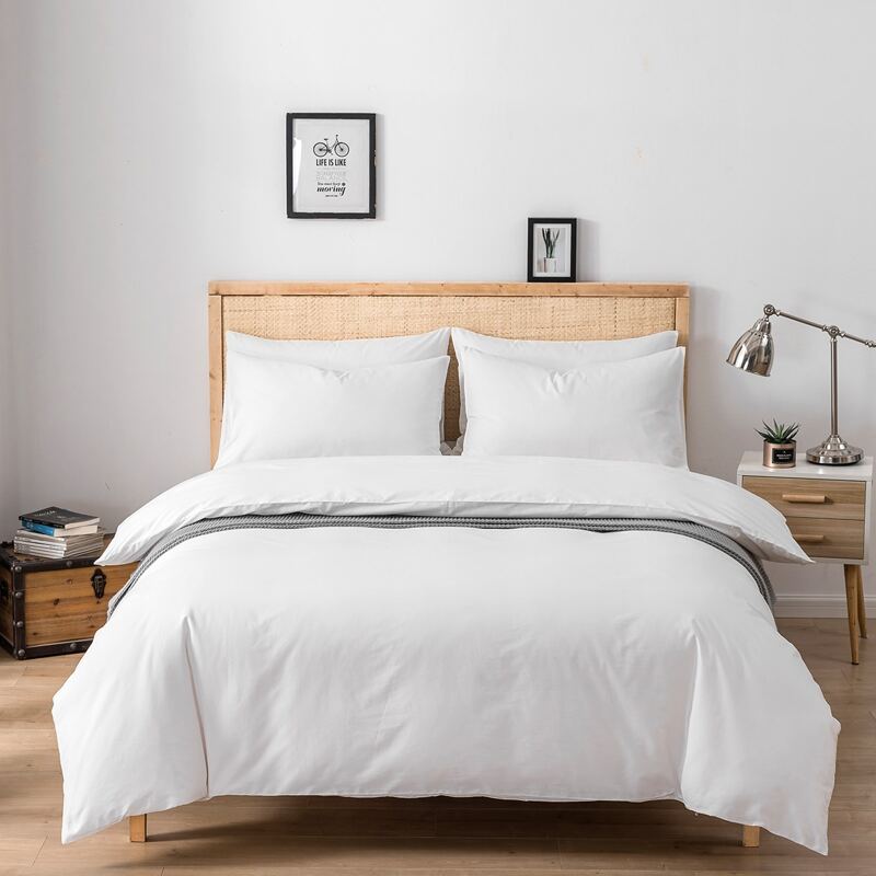 

Solid Bedding Sets Without Filler, White