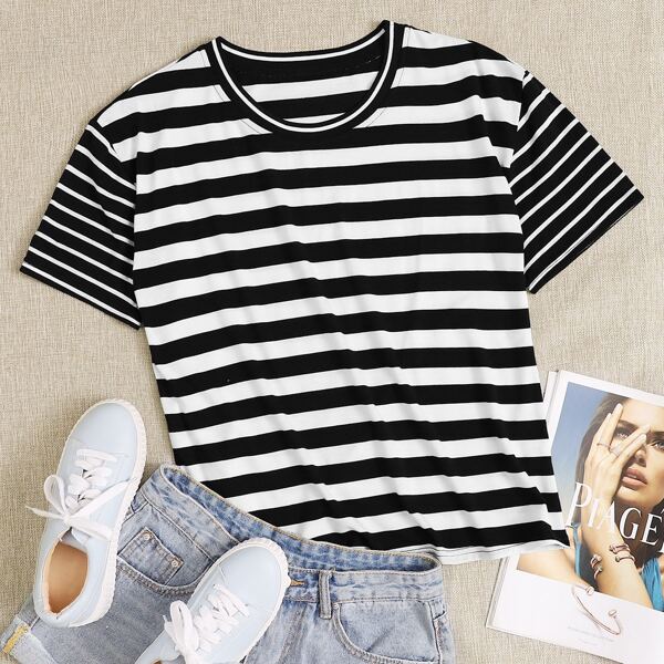 

Black And White Stripe Short Sleeve Tee