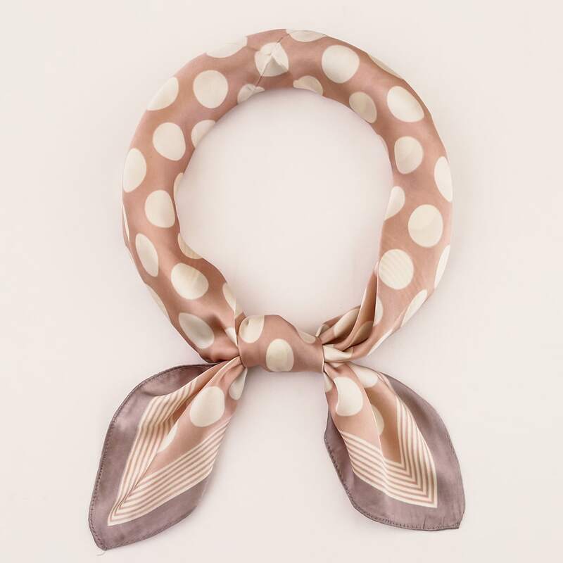 

Polka Dot Pattern Bandana, Pink