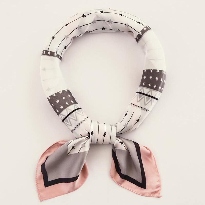 

Star Pattern Bandana, Multicolor