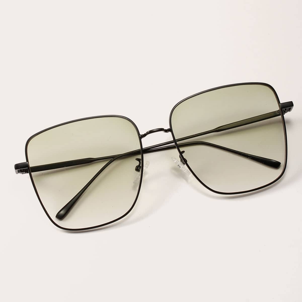 

Square Metal Frame Sunglasses, Grey