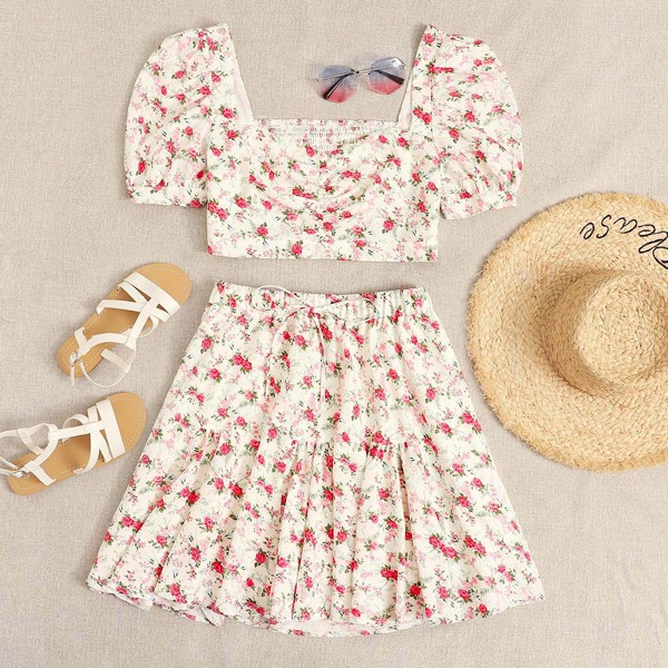 

Plus Puff Sleeve Shirred Back Ditsy Floral Top & Ruffle Hem Skirt Set, Multicolor
