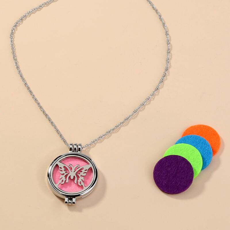 

1pc Hollow Out Butterfly Charm Necklace With 5 Felt Pads, Multicolor