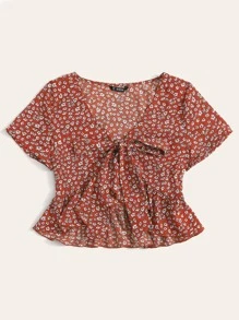 SHEIN Plus Ditsy Floral Print Tie Front Ruffle Hem Top - Red - View 3