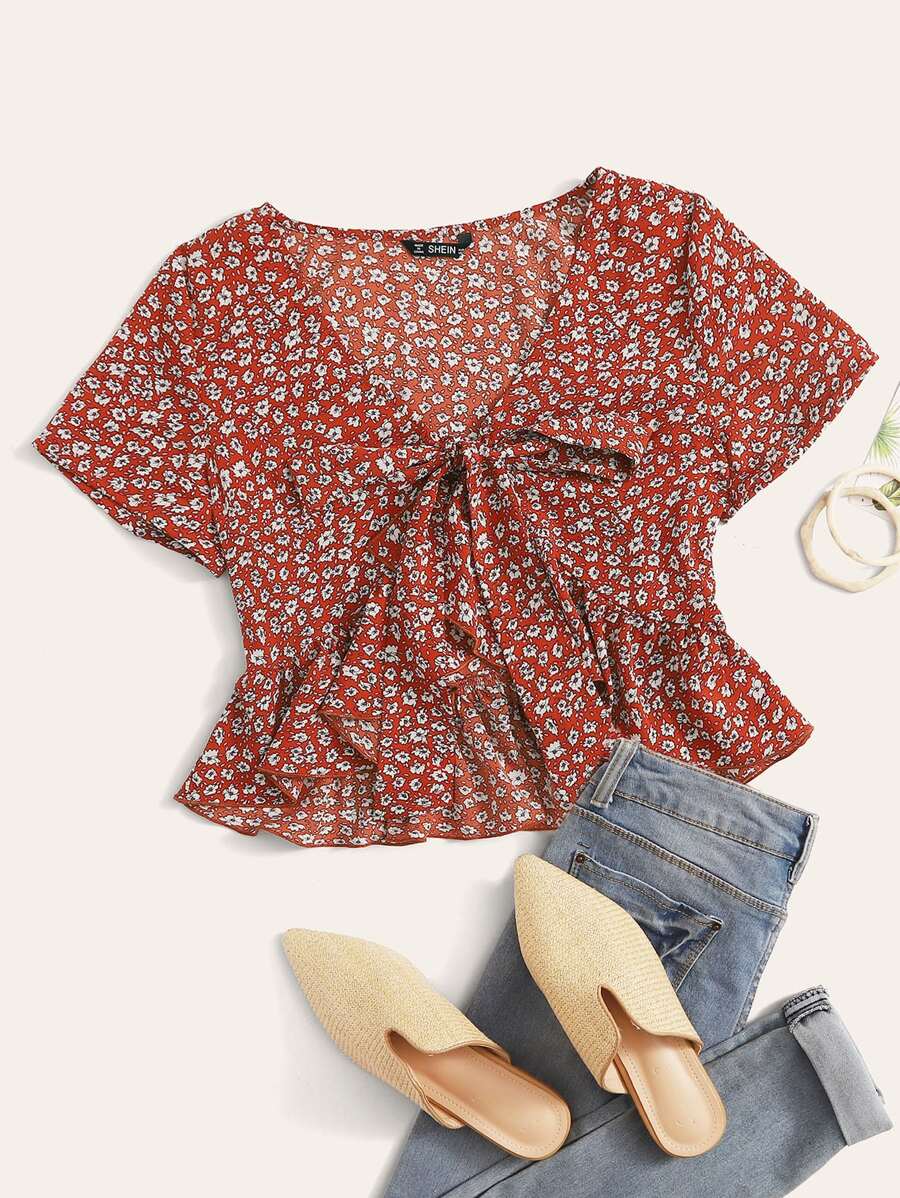 SHEIN Plus Ditsy Floral Print Tie Front Ruffle Hem Top - Red - View 1
