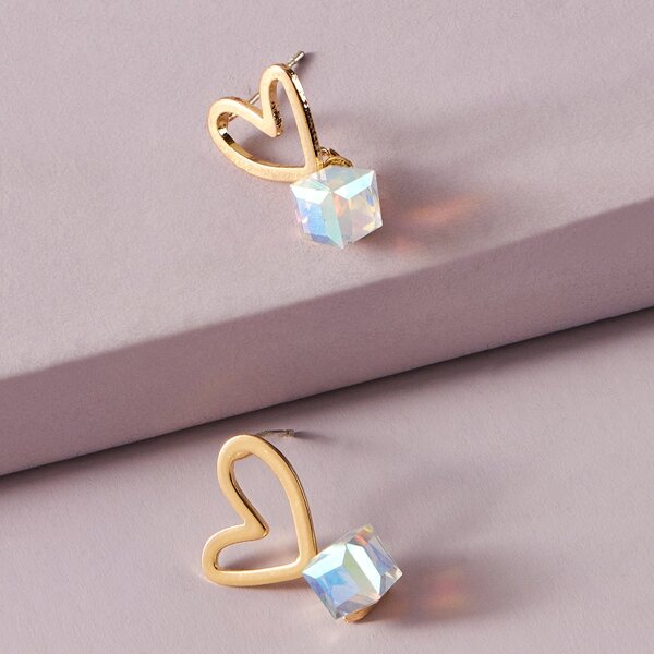 

Heart Design Drop Earrings, Gold